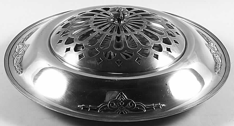 Guild-Cadence (Silverplate, Hollowware) Round Silverplate Centerpiece by International Silver-1