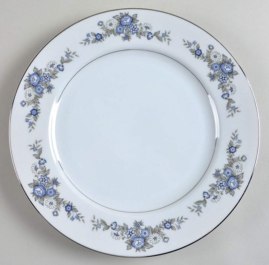 Brighton Dinner Plate by International-1