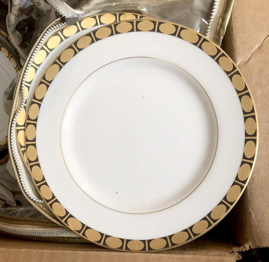 Concept Dinner Plate by International-1