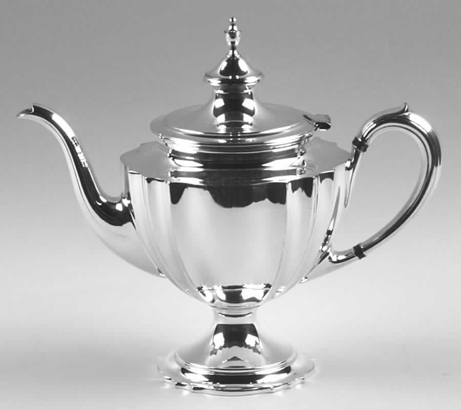 Chippendale (Silverplate, Hollowware, Pedestal) Teapot by International Silver-1