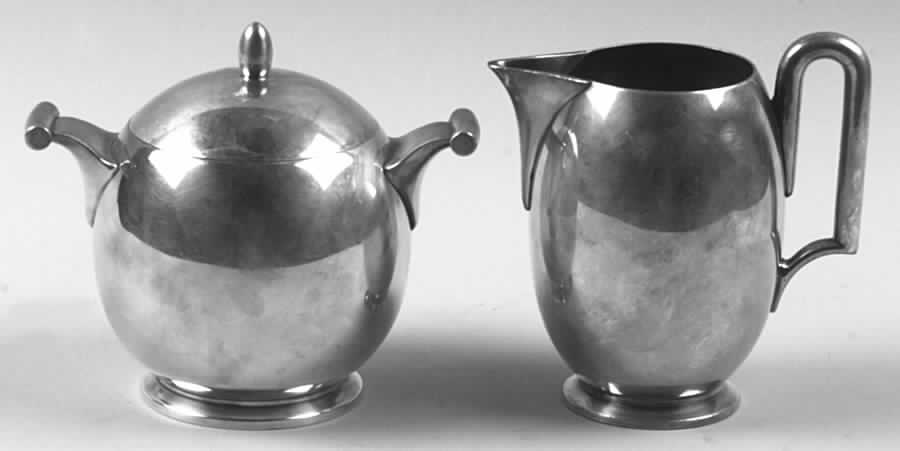 Arcadia (Silverplate, Hollowware) Creamer & Sugar with Lid Set by International Silver-1