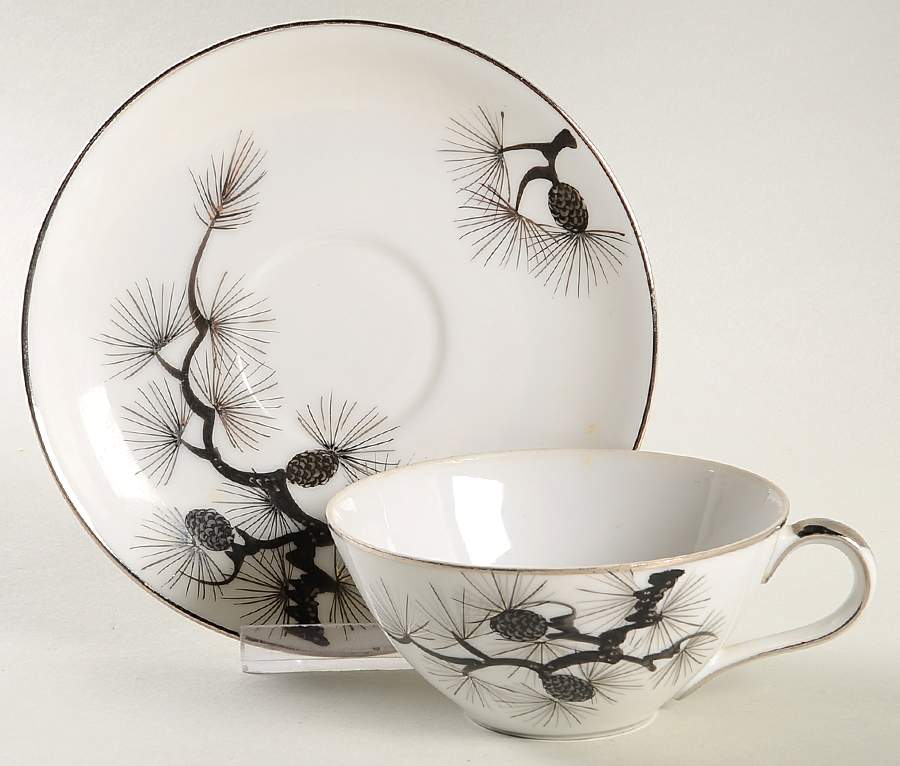 5089 Flat Cup & Saucer Set by I China (Japan)-1