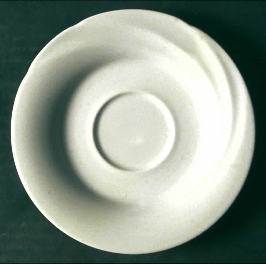INT17 Saucer by International-1