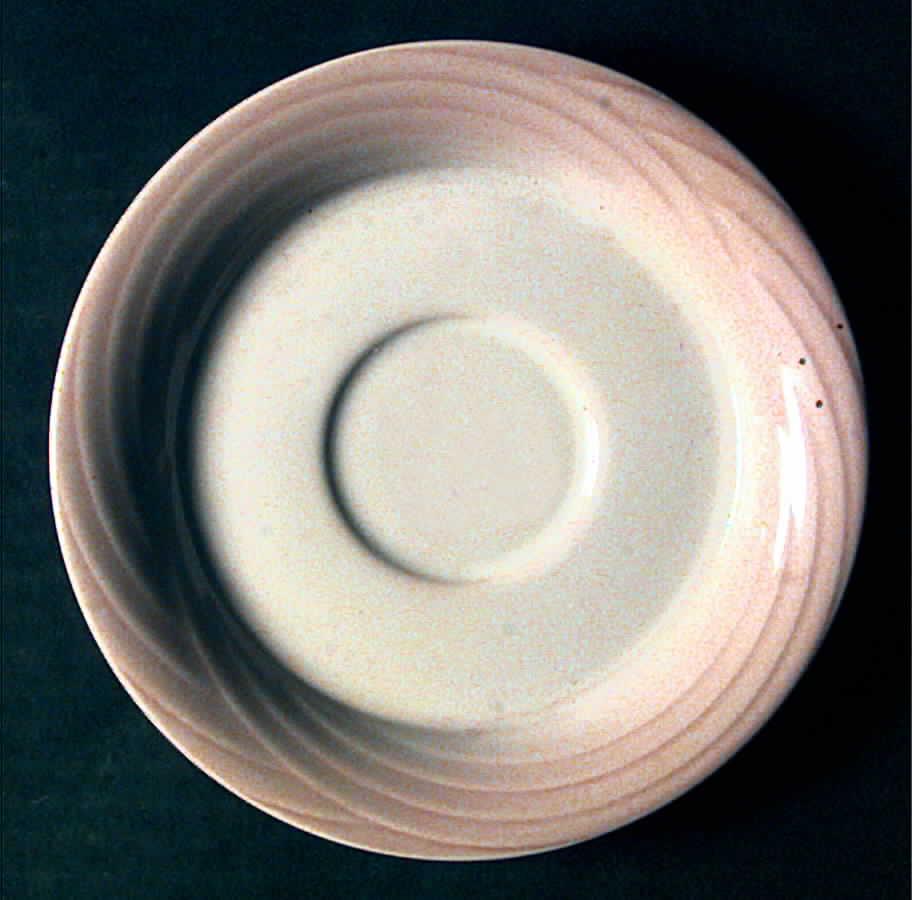 INT18 Saucer by International-1