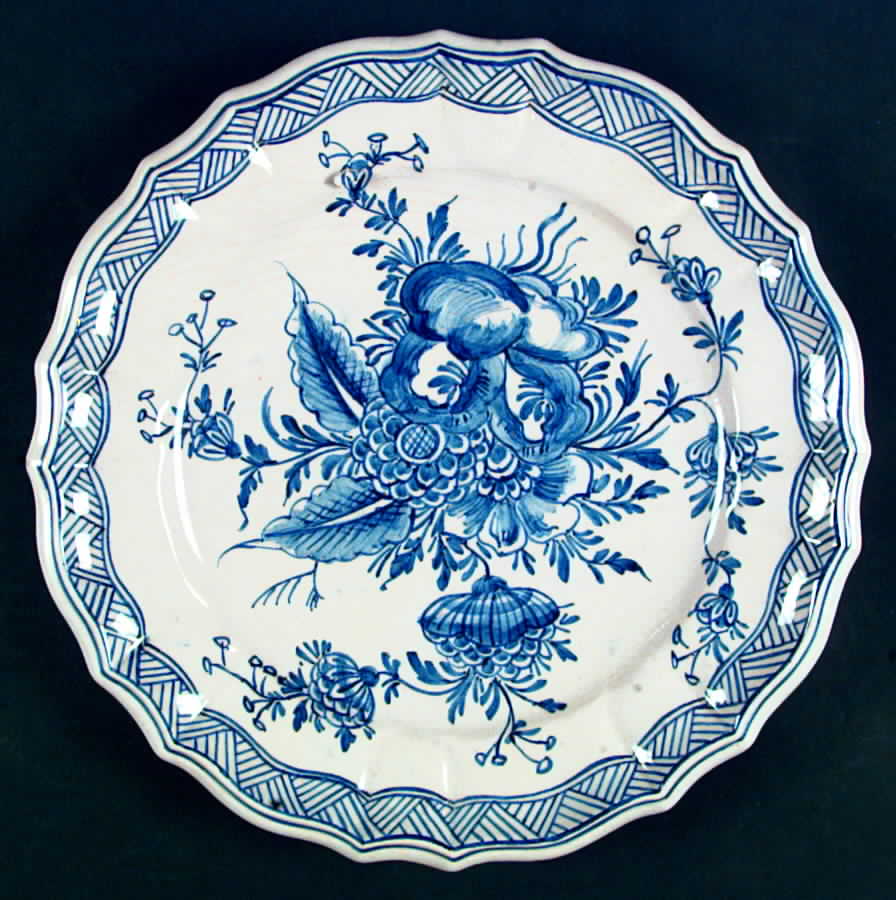 Provincial Dinner Plate by Italy-1