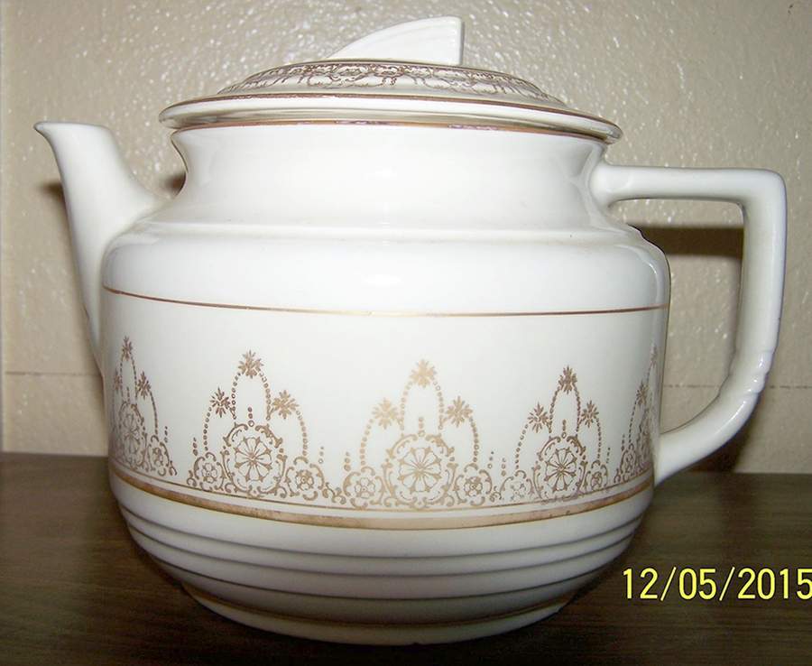 Amhurst Teapot & Lid by Imperial China (USA)-1
