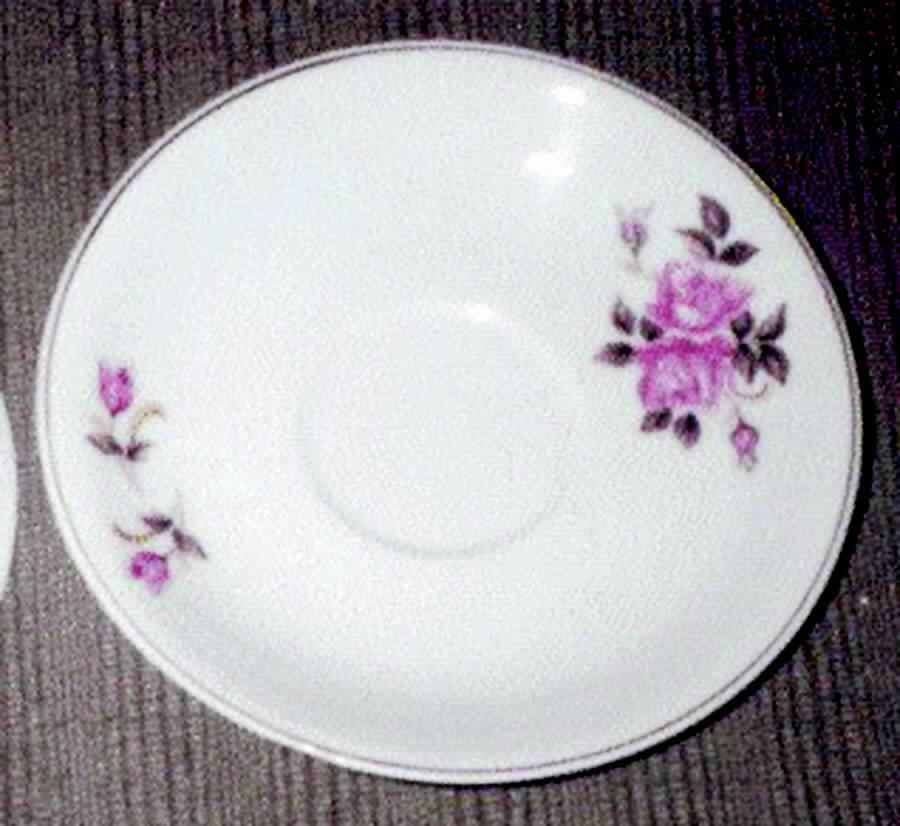 E1040 Saucer by Inarco (Japan)-1