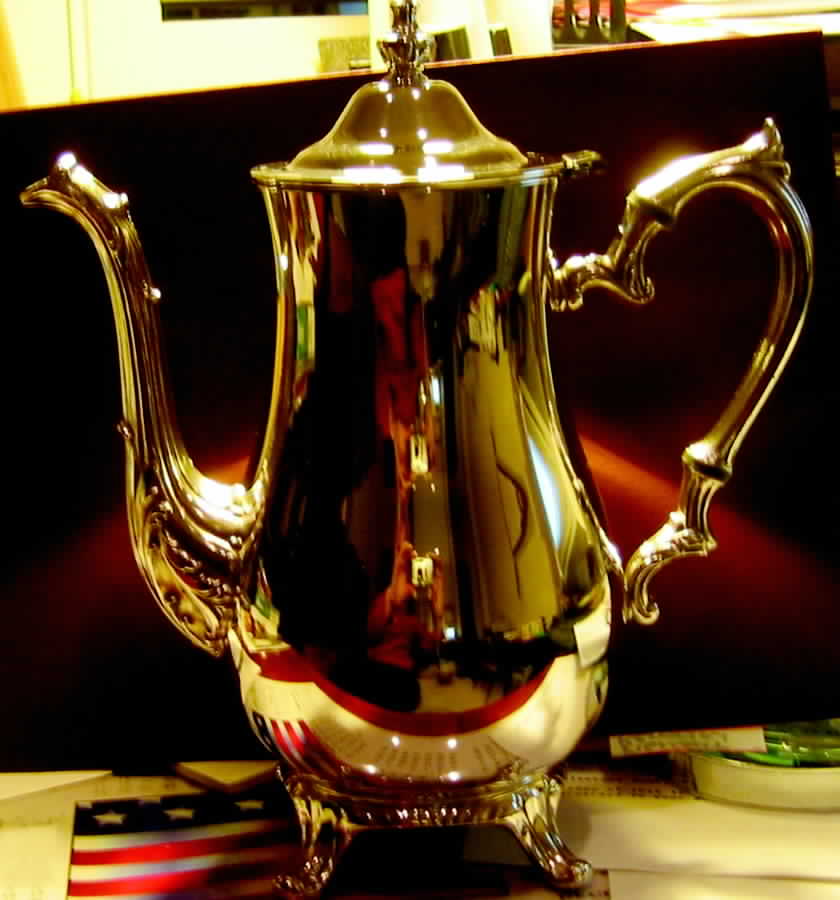 881 (Silverplate, Hollowware) Silverplate Coffee Pot by International Silver-1