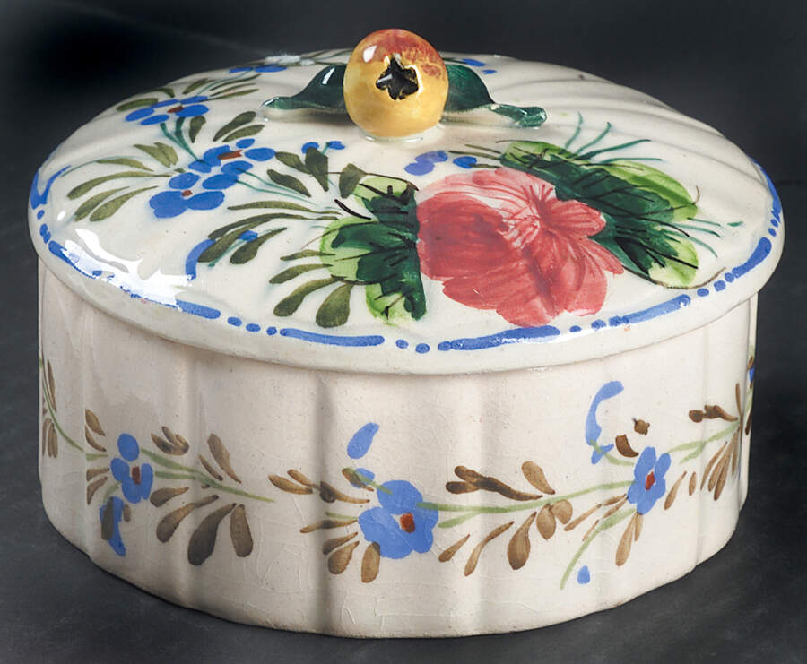 Nove Rose Round Box & Lid by Italy-1