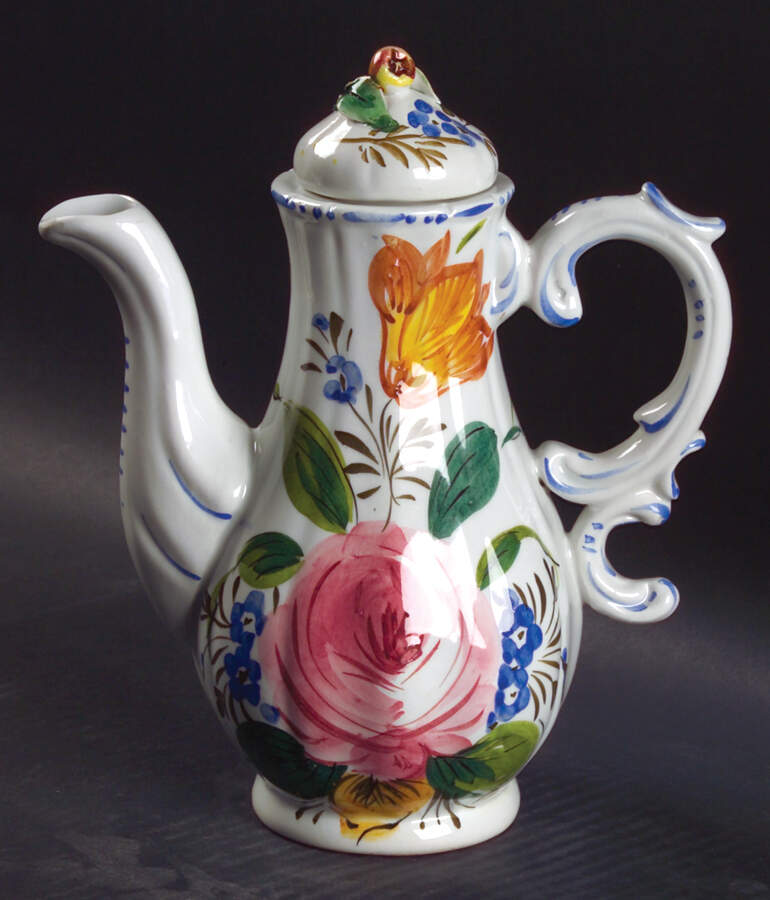 Nove Rose Coffee Pot & Lid by Italy-1