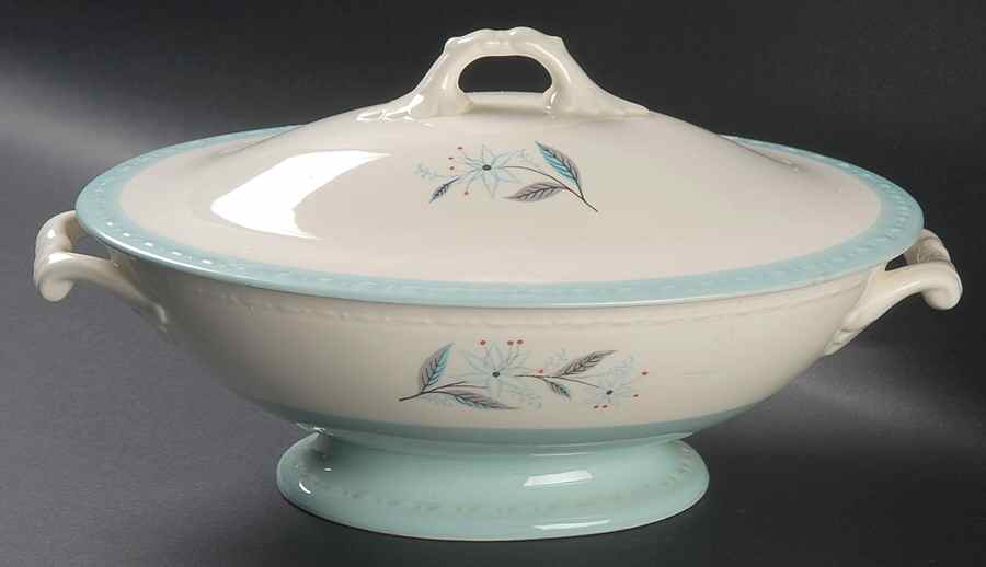 Petite Oval Covered Vegetable by International (USA)-1
