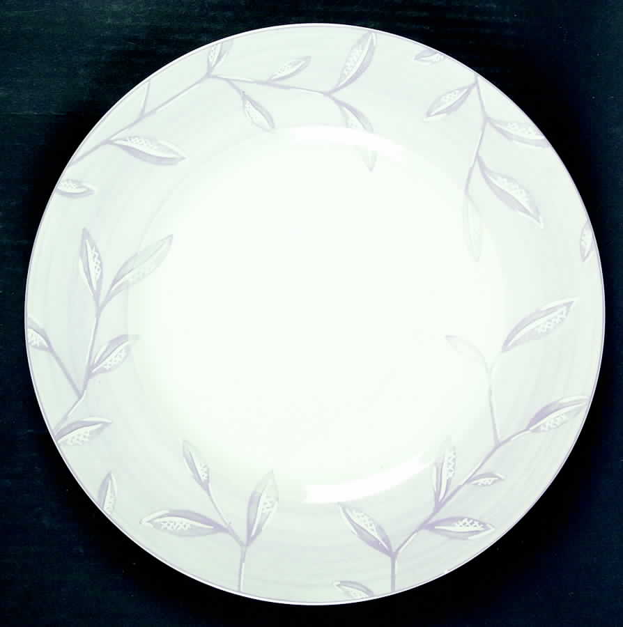 Silver Leaves Dinner Plate by Interiors (PTS)-1