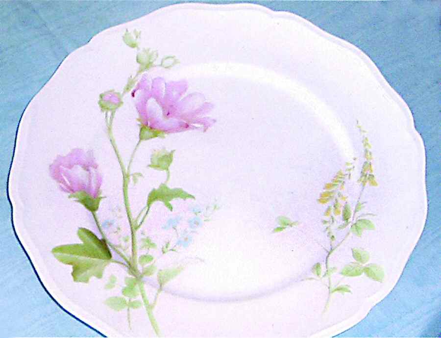 Thea Dinner Plate by International-1