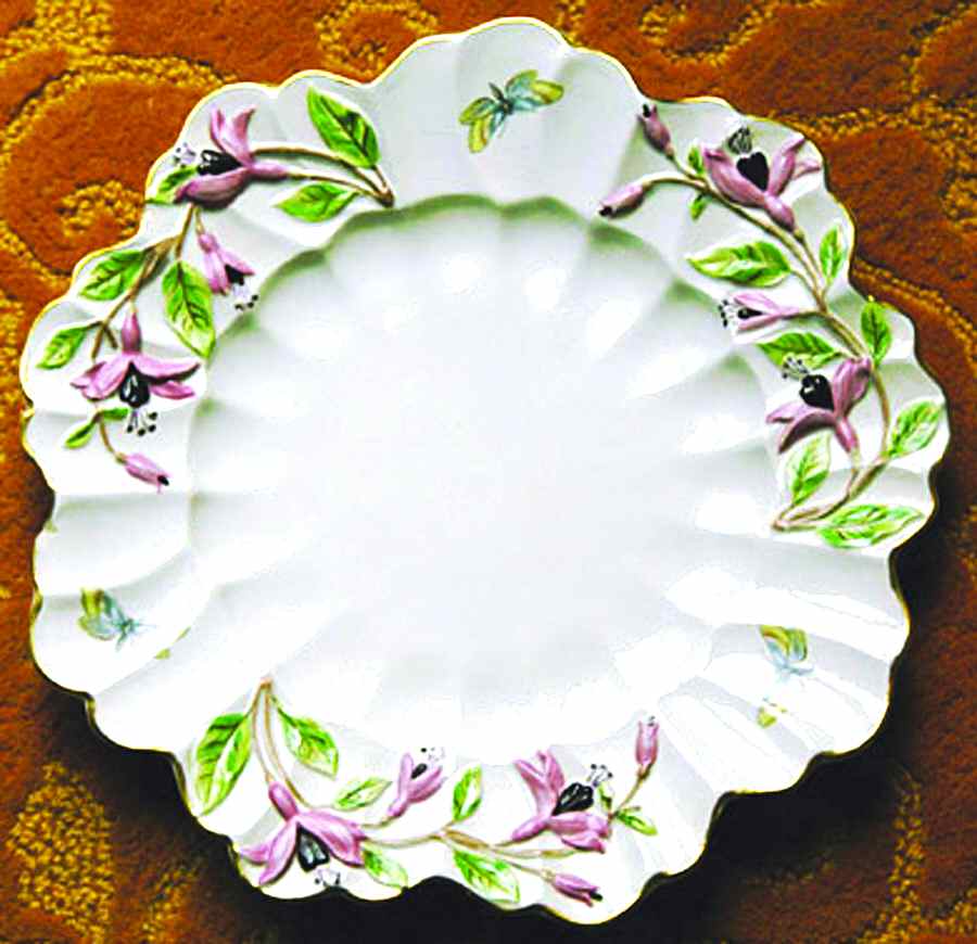 S6021 Luncheon Plate by Italy-1
