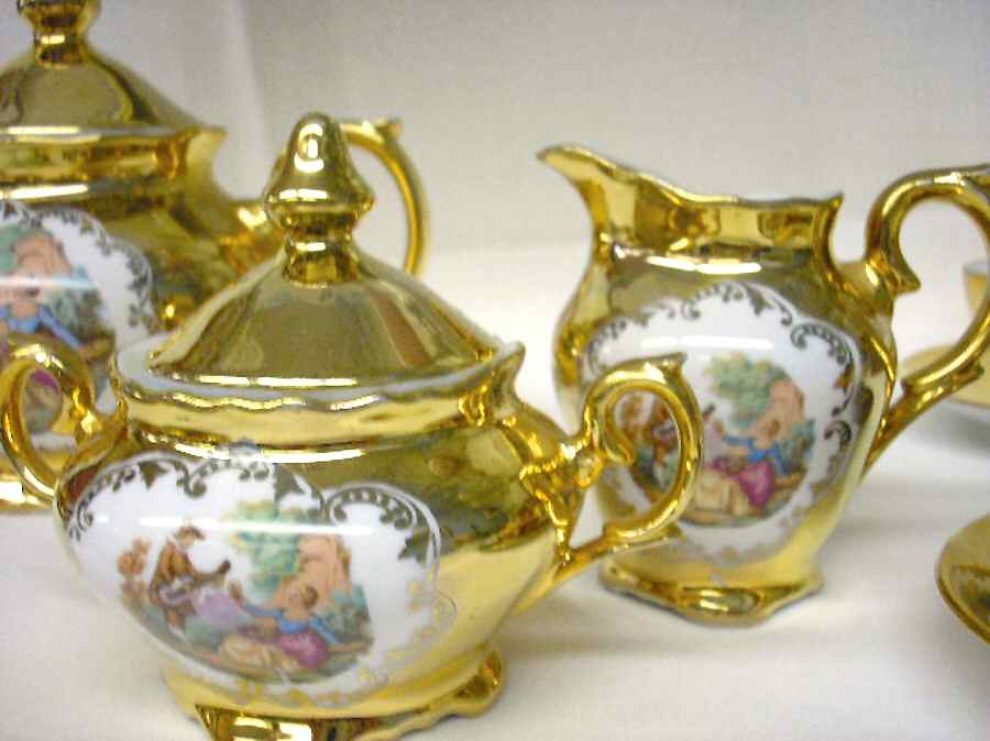 ITY195 Sugar Bowl & Lid by Italy-1