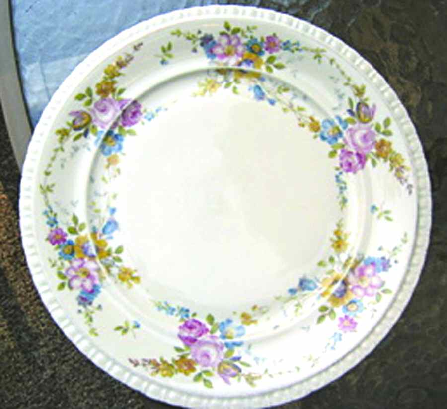 IMB33 Dinner Plate by Imperial Bohemian-1