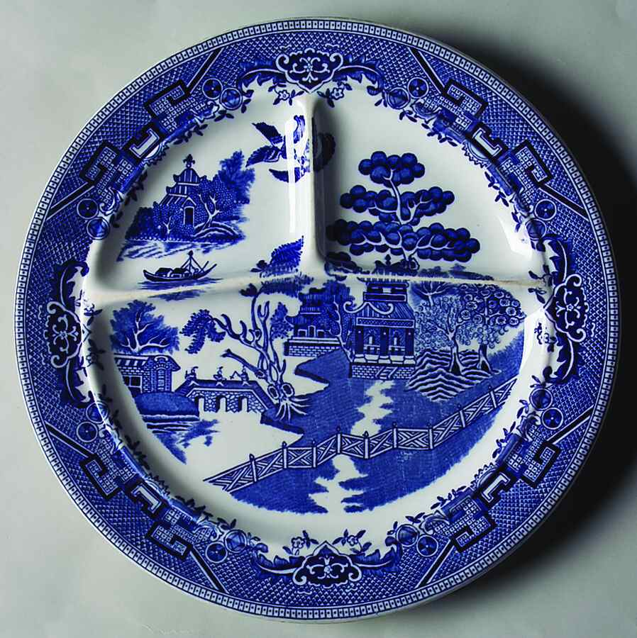 Blue Willow Grill Plate by Ideal Ironstone Ware-1