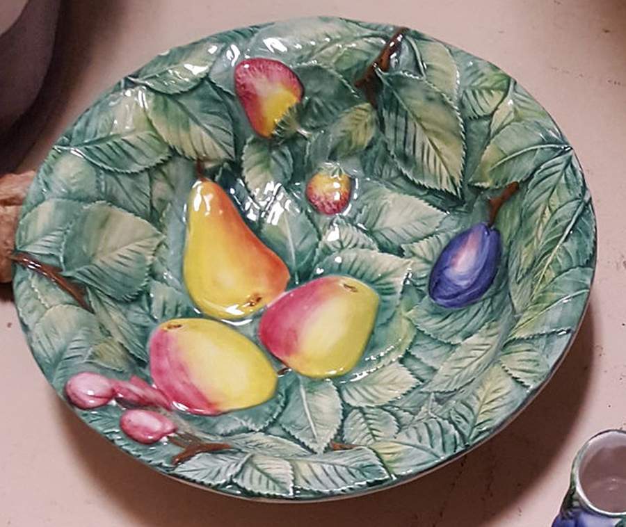 ITY227 9" Round Vegetable Bowl by Italy-1