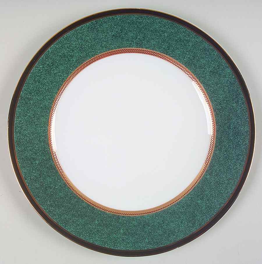 Fifth Avenue Emerald Dinner Plate by Interiors (PTS)-1