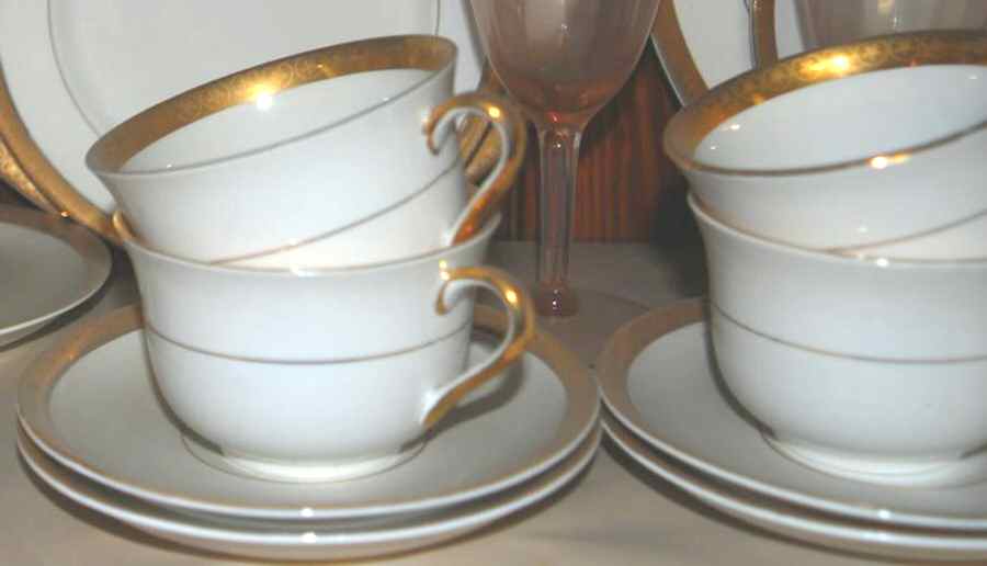 ILL19 Flat Cup & Saucer Set by Illinois China -1