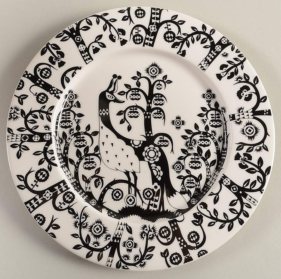 Taika Black Salad Plate by Iittala-1