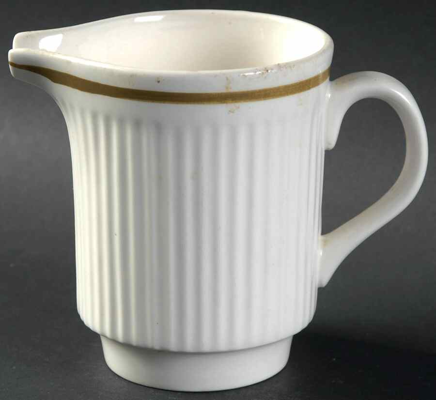 IDI5 Creamer by Ideal Ironstone Ware-1