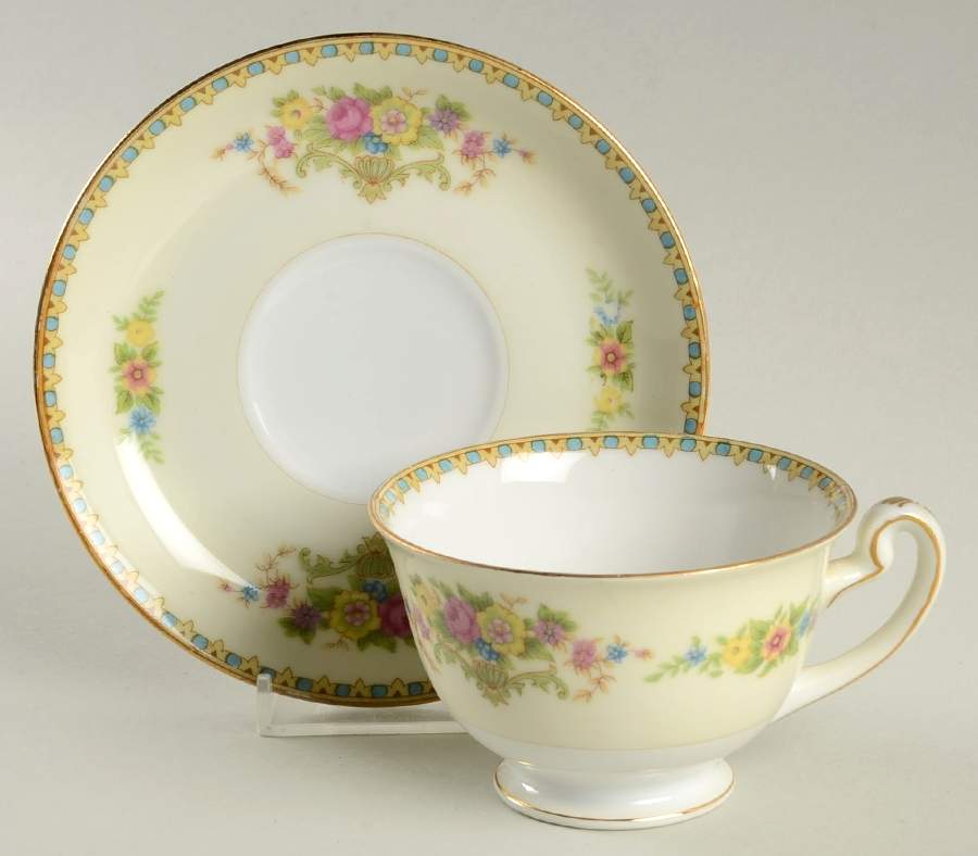 IMP74 Footed Cup & Saucer Set by Imperial (Japan)-1