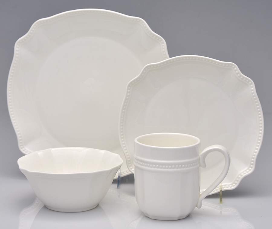 Diva Chic 16 Piece Set by Isaac Mizrahi-1