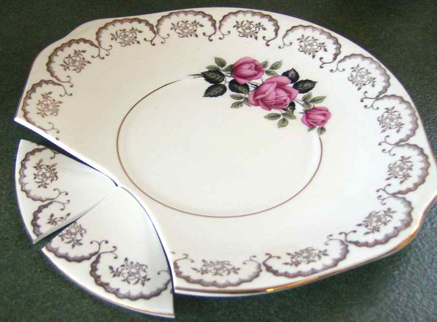 IPE16 Handled Cake Plate by Imperial (England)-1