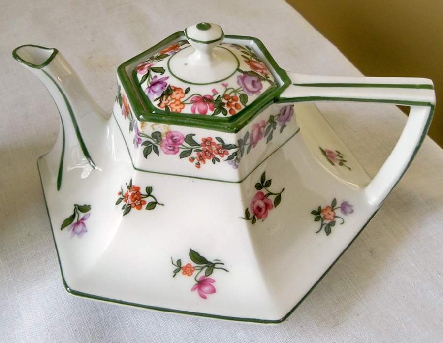 IMQ18 Mini Teapot & Lid by Imperial China Austria-1