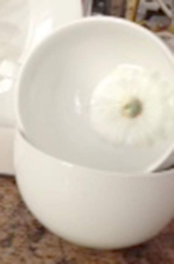 Daisy Mug by Isaac Mizrahi-1