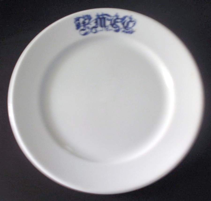 IRO64 Dinner Plate by Iroquois-1