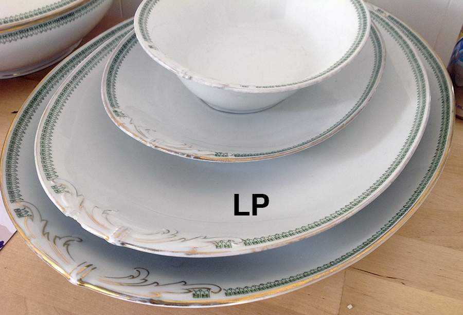 IMQ21 Luncheon Plate by Imperial China Austria-1
