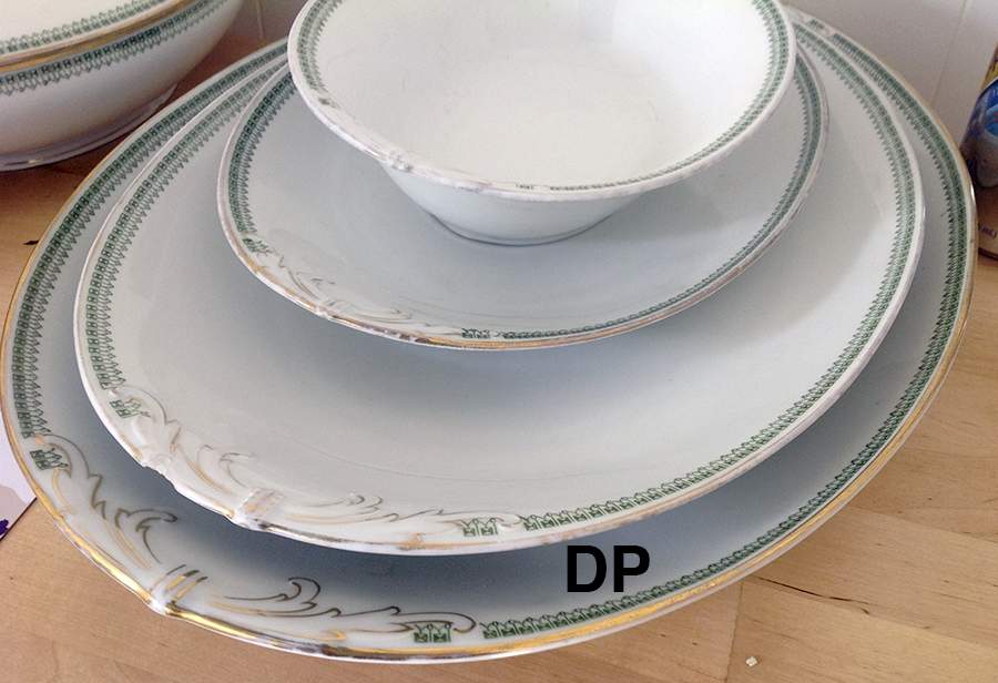 IMQ21 Dinner Plate by Imperial China Austria-1