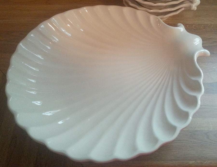 ITY381 Shell Shaped Dish by Italy-1