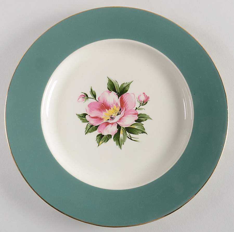 Empire Green Dinner Plate by International-1