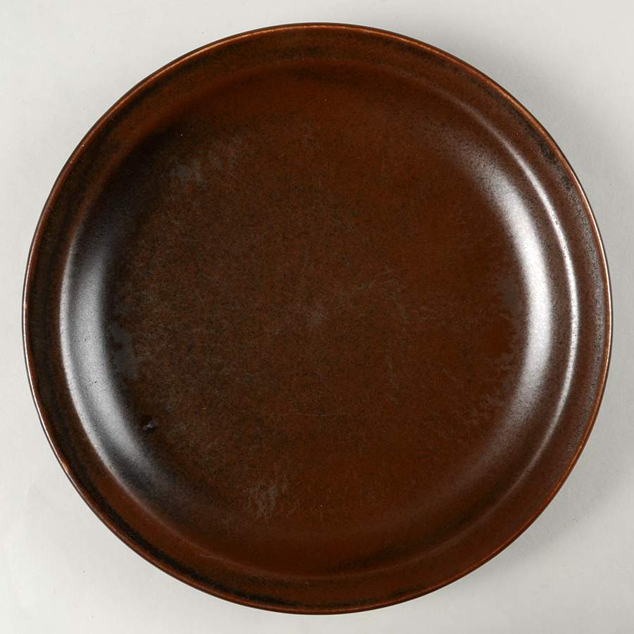 IRM10 Dinner Plate by Iron Mountain-1