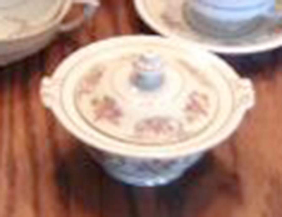 IMB42 Sugar Bowl & Lid by Imperial Bohemian-1