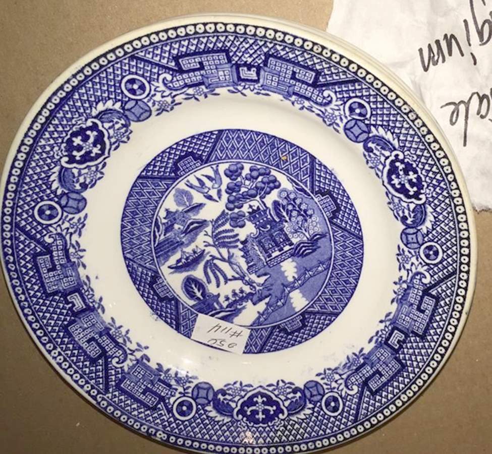 Willow Blue Dinner Plate by Imperiale et Royale-1