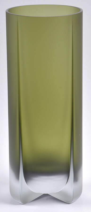 Kuru 10" Glassware Vase by Iittala-1