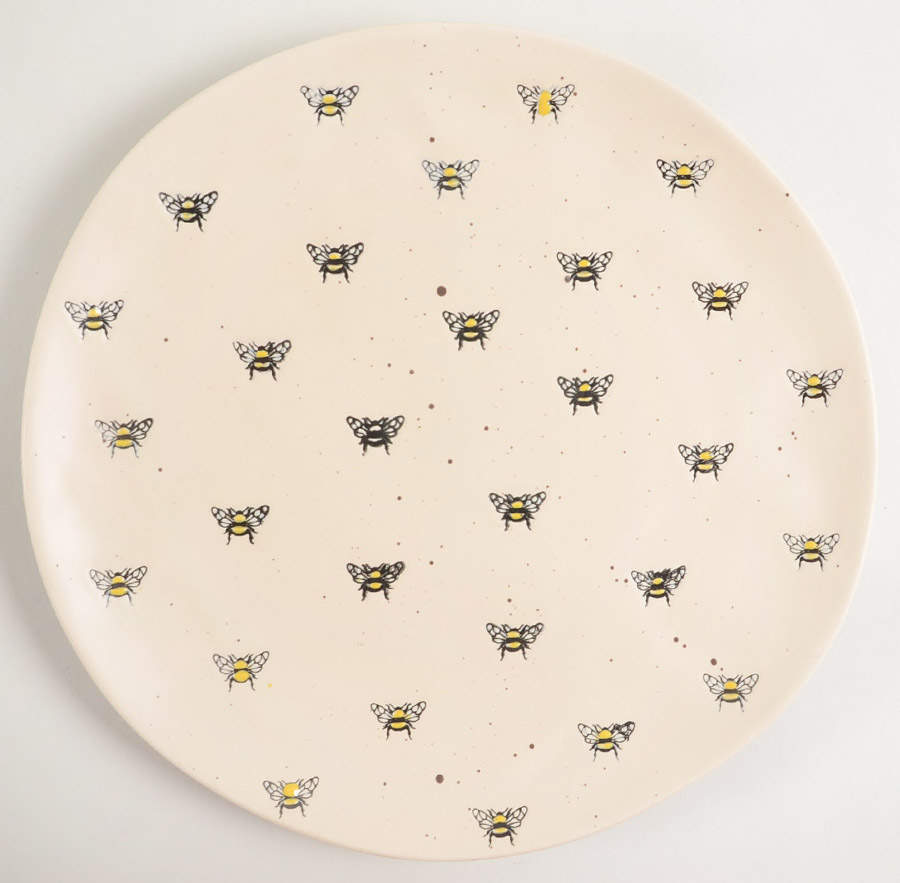Barney Bee Repeat Dinner Plate by In Homestylez-1