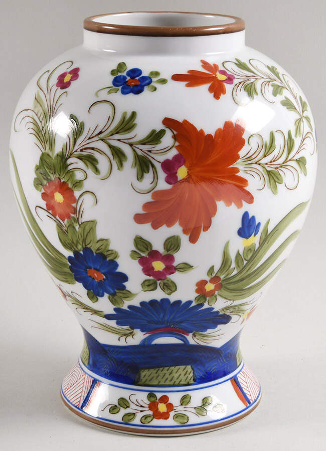 Country Festival 9" Vase by Japan-1