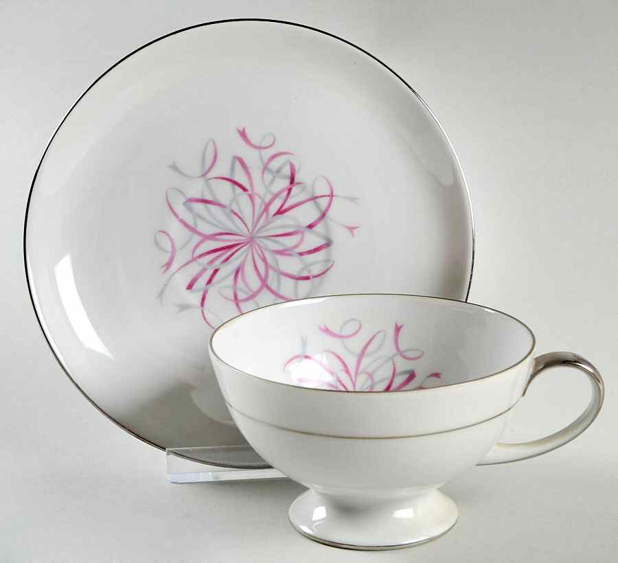 Bon Ton Footed Cup & Saucer Set by Jaeger-1