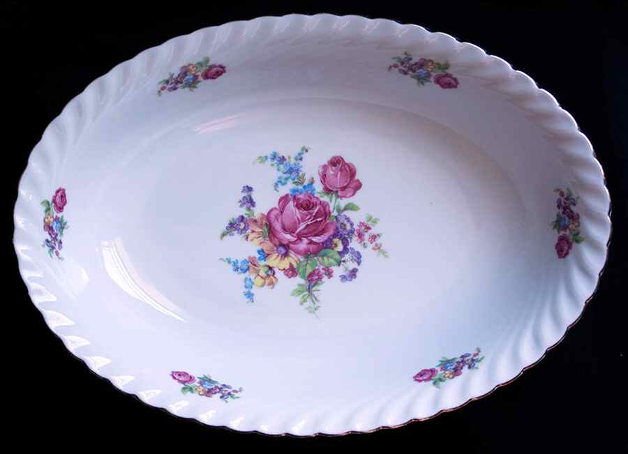 Heritage 10" Oval Vegetable Bowl by Jaeger-1
