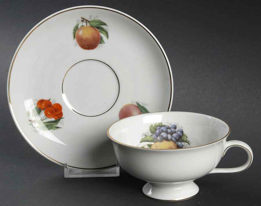 JAE20 Footed Cup & Saucer Set by Jaeger-1