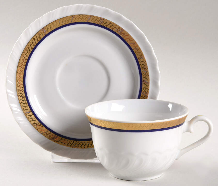 JAE26 Flat Cup & Saucer Set by Jaeger-1