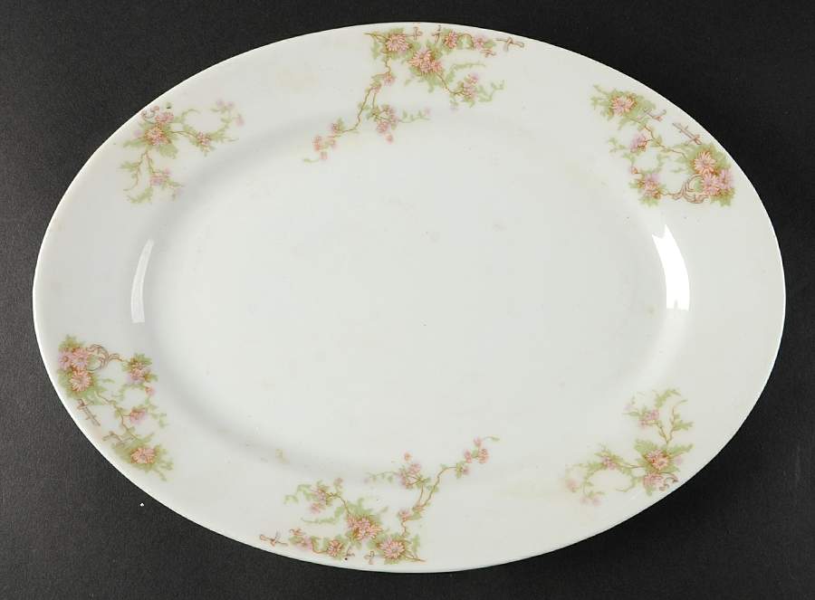 Nuremberg 11" Oval Serving Platter by Jaeger-1