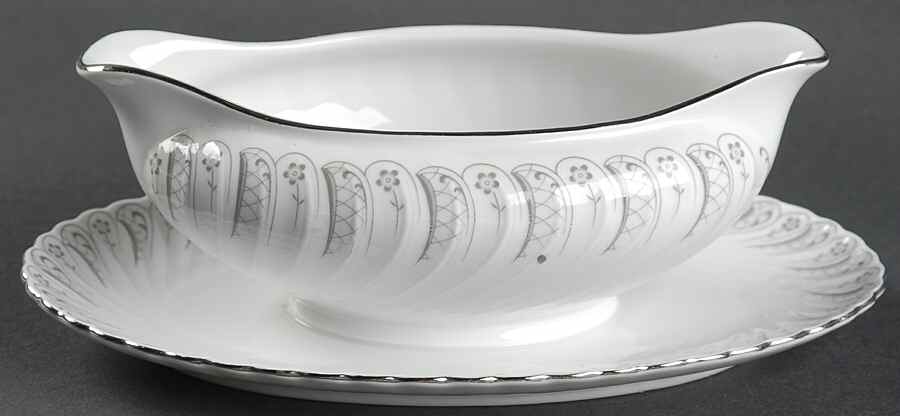 Newport Gravy Boat with Attached Underplate by Jaeger-1