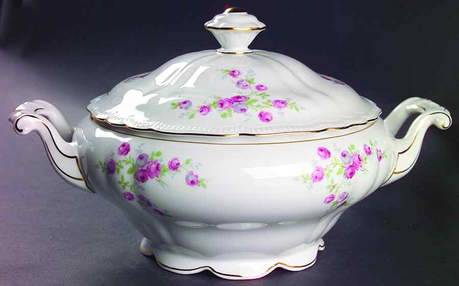 Rambler Rose Round Covered Vegetable by Jaeger-1