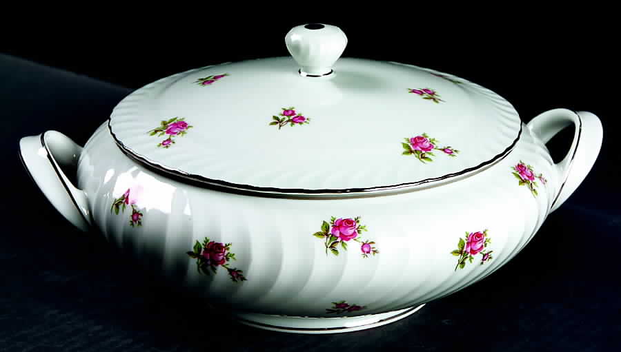 Rosemarie (Swirl Edge, Platinum Trim) Round Covered Vegetable by Jaeger-1